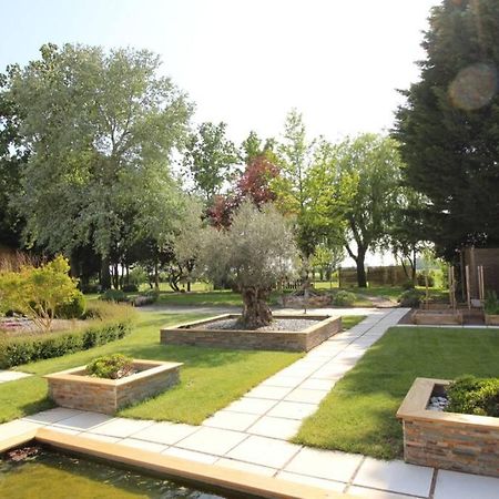 Gite Les Doucesheures- 110M²--3 Chambres-6 Pers Betz-le-Chateau Exterior foto
